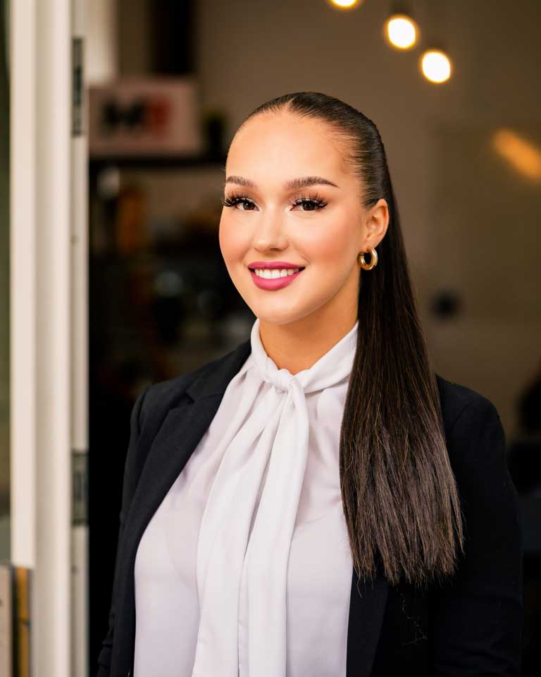 Helene-Henriette-Fischer-social-recruiting-agentur-personalmarketing